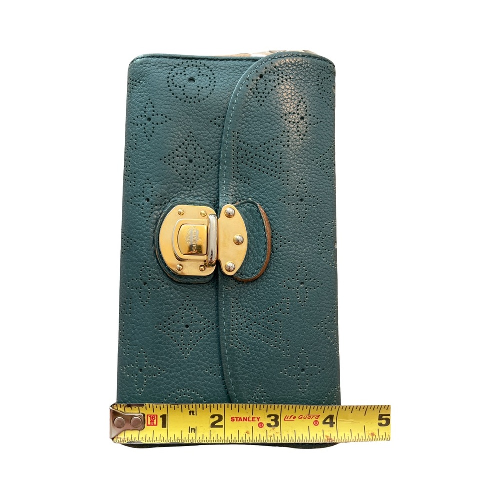 Louis Vuitton Mahina Amelia Wallet Teal Perforated Monogram Leather - Picture 15 of 15